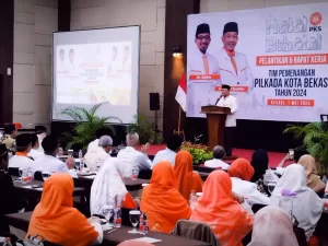 PKS Lantik Tim Pemenangan Pilkada Kota Bekasi, Siap Menangkan Bang Heri