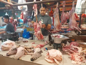Musim Hari Raya Qurban, Penjual Daging “Kebanjiran” Order Menyembelih Hewan