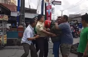 Ini Penuturan Warga Saat 2 Pelaku Curanmor Bersenpi Dikeroyok Massa di Perumnas 3