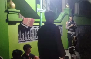 Aksi Polisi Kejar Kawanan Begal di Kp. Pengarengan Terekam CCTV Mesjid