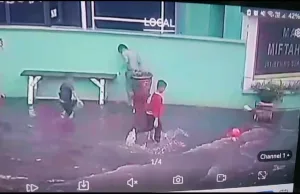 Tim SAR dan BPBD Kota Bekasi Cari Bocah 6 Tahun Terperosok Lubang Got di Jatibening