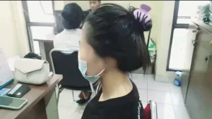 Wanita Cantik Ditangkap Tim Buser Lantaran Promosikan Judi Online di Medsos