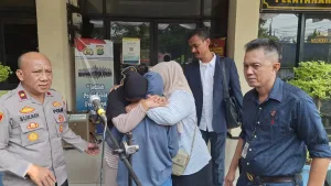 Siswi SMP Hilang Ditemukan Sedang Ngamen di Kota Tua, Ini Alasannya