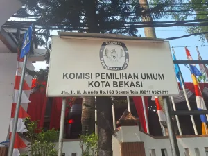 Penutupan Jalan Sementara di Sekitar KPU Kota Bekasi Saat Pendaftaran Cawalkot 