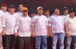 Pilkada Kota Bekasi: Pasangan Heri-Sholihin Deklarasi di Alun-alun