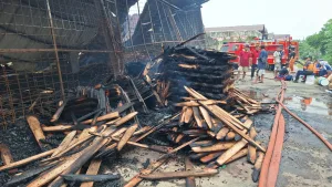 Imbas Kebakaran Gudang Palet di Medan Satria, 4 KK Kehilangan Tempat Tinggal