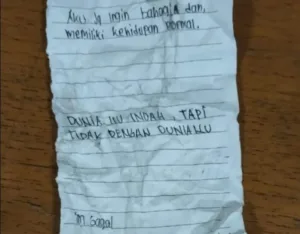 Ini Isi Sepucuk Surat Pelajar Tewas Loncat dari Atas Mall Metropolitan Bekasi