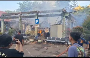 Imbas Terbakarnya Pendopo Kecamatan Bekasi Selatan Turut Hanguskan Arsip Dokumen Warga