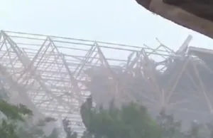 Atap Stadion Wibawa Mukti Bekasi Ambrol Tersapu Angin dan Hujan Deras