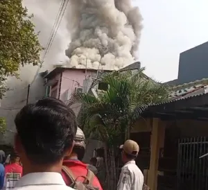 Ini Penyebab Kebakaran Rumah Lantai 2 di Pondok Ungu Permai Kaliabang Tengah