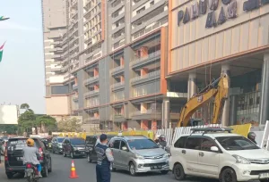 Proyek Saluran di Depan Pakuwon Mal Selesai Bulan Depan