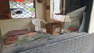 Pos RW Kampung Caman Dirusak Puluhan Remaja 