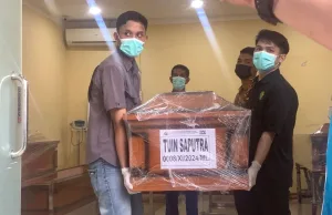 Ini 8 Nama Korban Kebakaran Pabrik Pakan Ternak Hasil Identifikasi RS Polri