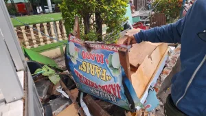 Koronologi Pedagang Kue Serabi dan Jambu Kristal Diseruduk Mobil di Kayuringin