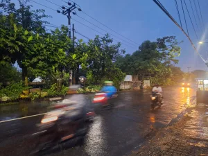 Kronologi Pengendara Motor Dibegal Saat Melintas di Jalan H. Nonon Sonthanie