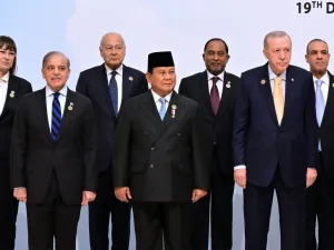 Presiden Prabowo Hadiri KTT D-8 di Kairo Bahas Situasi Palestina dan Lebanon