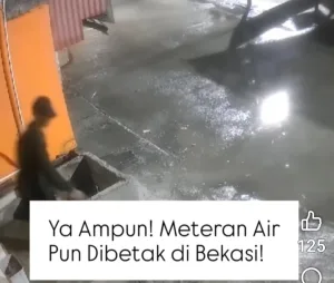 Remaja Tanggung Terekam CCTV Mencuri Meteran Air di Kampung Bogor Tarumajaya