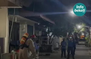 Damkar Evakuasi Limbah B3 Sebabkan 3 Orang Keracunan di Duren Jaya