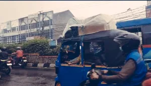 H-4 Lebaran, Pemudik Diguyur Hujan Saat Melintas Tambun Akses Jalan Pantura