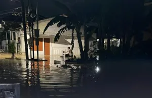 Debit Banjir di Babelan Makin Naik, Warga Cemas Bakal Datang Banjir Susulan