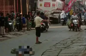 Kronologi Pemotor Meninggal Terlindas Truk di Cibitung Gegara Gagal Menyalip