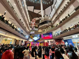 Pakuwon Mall Bekasi Gelar “Midnight Sale”, Ada Diskon Belanja 70 Persen