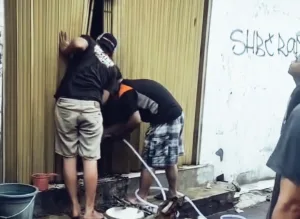 Ditinggal Mudik, Kios Burung di Gang Simbang Kaliabang Kebakaran