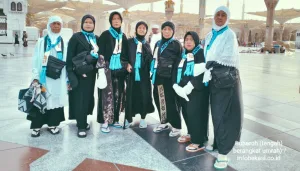 Belajar dari Buharoh, Hidup Menjanda Kini Berangkat Umrah