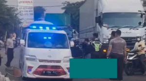 Pemotor Terlindas Truk di Harapan Indah, Korban Meninggal di TKP