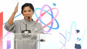 Menkomdigi Meutya Hafid Umumkan Migrasi e-SIM Ruang Digital yang Aman
