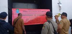 Distaru Kota Bekasi Segel Kafe di Pekayon, Ini Penyebabnya
