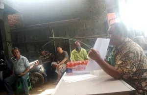 Puluhan Bangunan Liar di Desa Sumberjaya Siap Dirobohkan, Warga Minta Uang Kerohiman