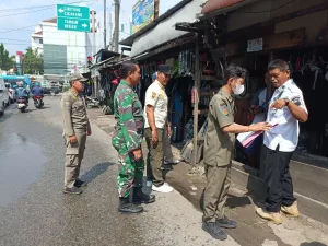 Pemkab Bekasi Layangkan Surat Edaran Pembongkaran Puluhan Bangli di Jalan Baru Kompas