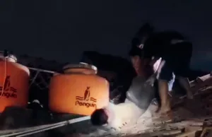 Warga Bekasi Tangkap Terduga Pelaku Sodomi Anak Kabur ke Atap Rumah