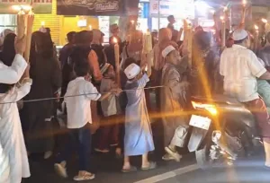 Pawai Obor Semarakkan Tahun Baru Islam 1445 H di Bekasi Timur