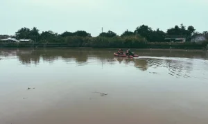 Kronologi ABK Hilang Setelah Jatuh dari Kapal di Sungai Citarum, Muaragembong