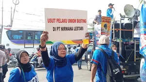 24 Pekerja Di-PHK Tanpa Pesangon, Buruh PT Nirwana Lestari Gelar Demo
