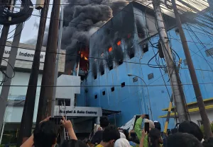 Kebakaran Besar Toko Ban di Medan Satria  Ditaksir Menelan Kerugian Rp3 M