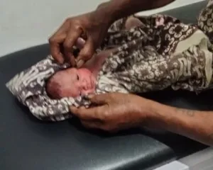Ini Kesaksian Warga Temukan Bayi Perempuan Menangis di Semak