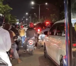 Lalin Merayap di Simpang Jalan M. Hasibuan Bekasi, Ini Penyebabnya
