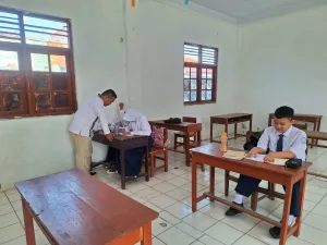 Kadisdik Kota Bekasi: Persaingan Tinggi Penyebab SMP di Mustikajaya Hanya Menerima 3 Siswa