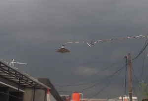 Anomali Cuaca, Langit Bekasi Mendung Siang Ini