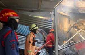 Ini Penyebab Terbakar Pabrik Kardus di Mustikajaya