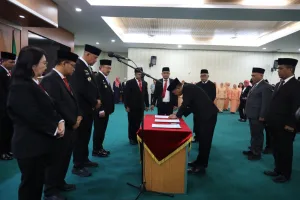 Wali Kota Bekasi Lantik 19 Pejabat Eselon II, Target PAD Jadi Prioritas Utama