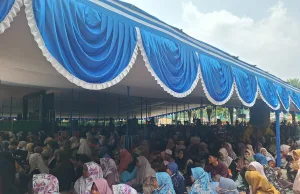 Antusiasme Warga Hadiri Peringatan Maulid di Ponpes Attaqwa Bekasi