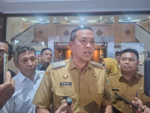 Pemkot Bekasi Anggarkan Handy Talkie untuk Siskamling Tiap RW di Tahun 2026