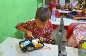 Pastikan MBG Aman, Dandim Bekasi Perintahkan Pengecekan Menu Rutin di SPPG