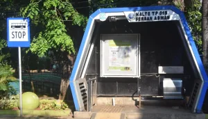 Warga Keluhkan Halte Smart Bekasi Rusak dan Kumuh, Rp1,6 M Jadi Sarang Laba-laba