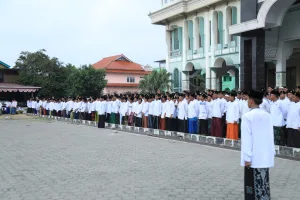 Attaqwa Ujungharapan, Santri Zaman Now Siap Jaga Negeri dan Lestarikan Bumi