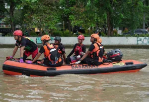 Cuaca Ekstrem, Pemkot Bekasi Siagakan Puluhan Perahu untuk Penanganan Banjir